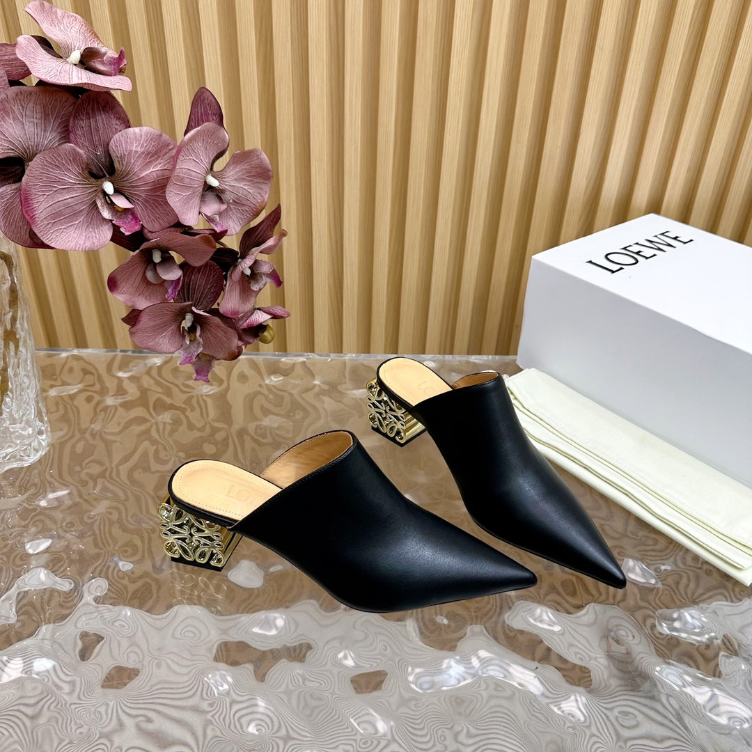 LOEWE 26S POINTED MULE PUMPS 45MM IN BLACK CALFSKIN WITH ANAGRAM HEEL
