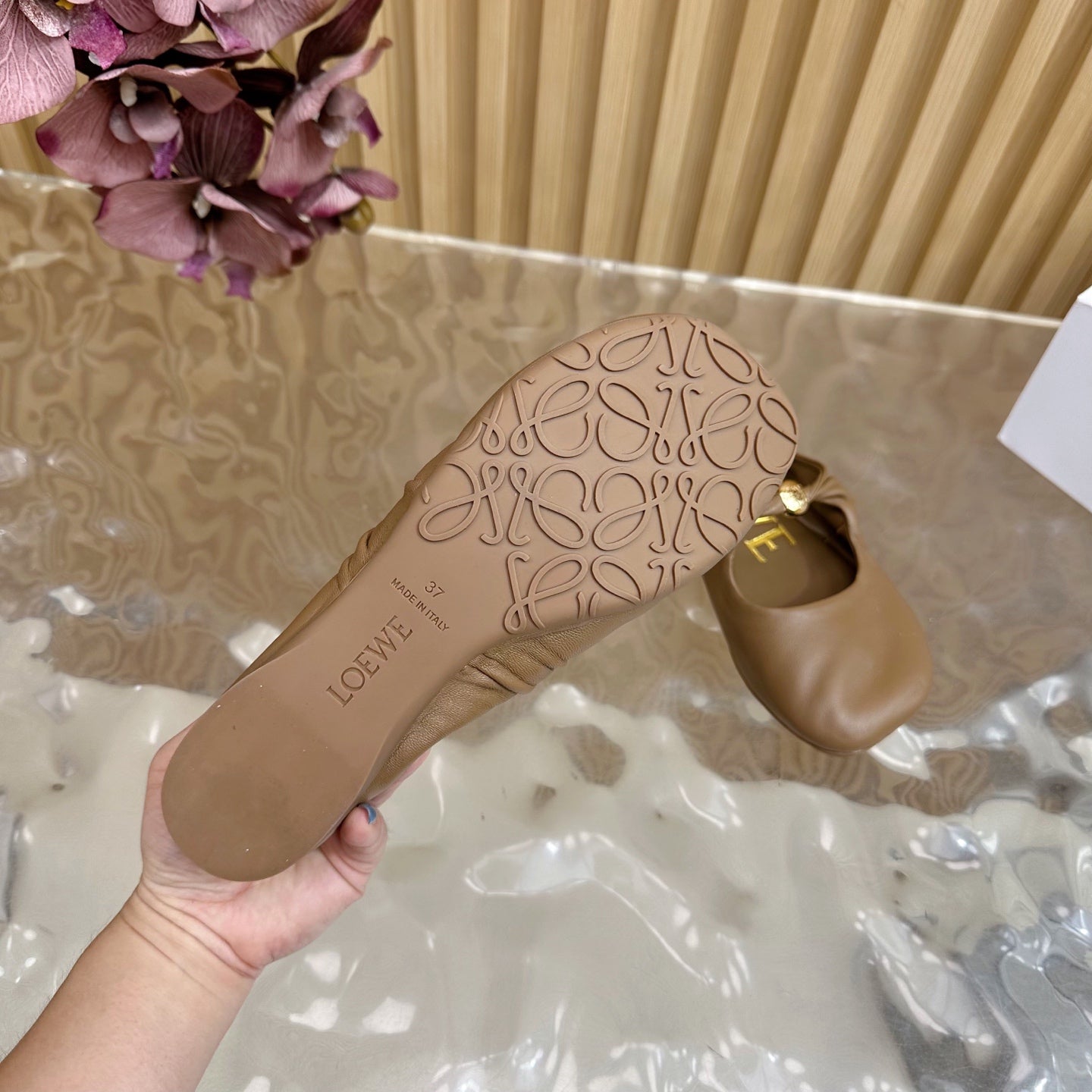 LOEWE 26S BALLET FLATS IN BROWN CALFSKIN