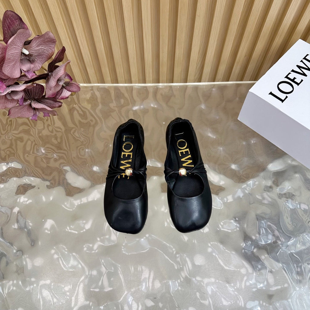 LOEWE 26S BALLET FLATS IN BLACK CALFSKIN