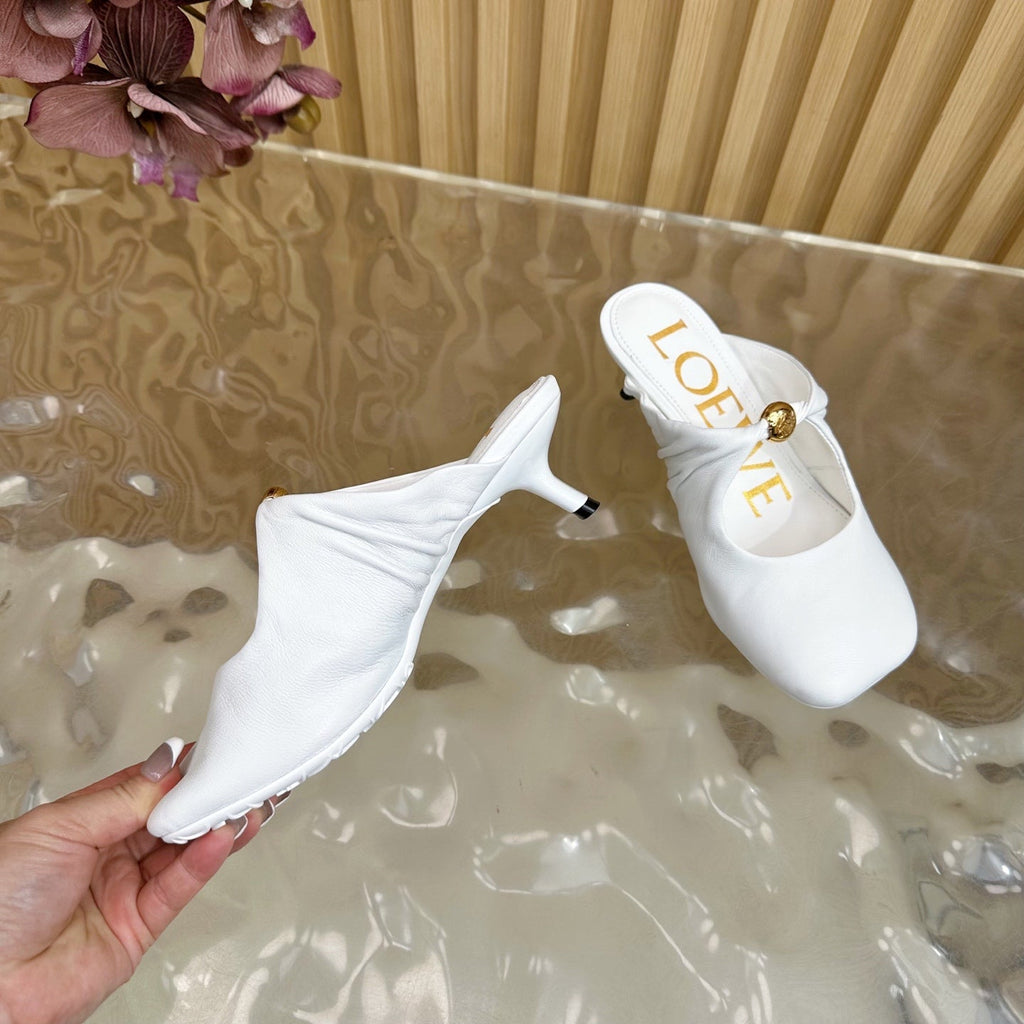 LOEWE 26S PEBBLE SOFT MULE IN WHITE LAMBSKIN GOLD HARDWARE