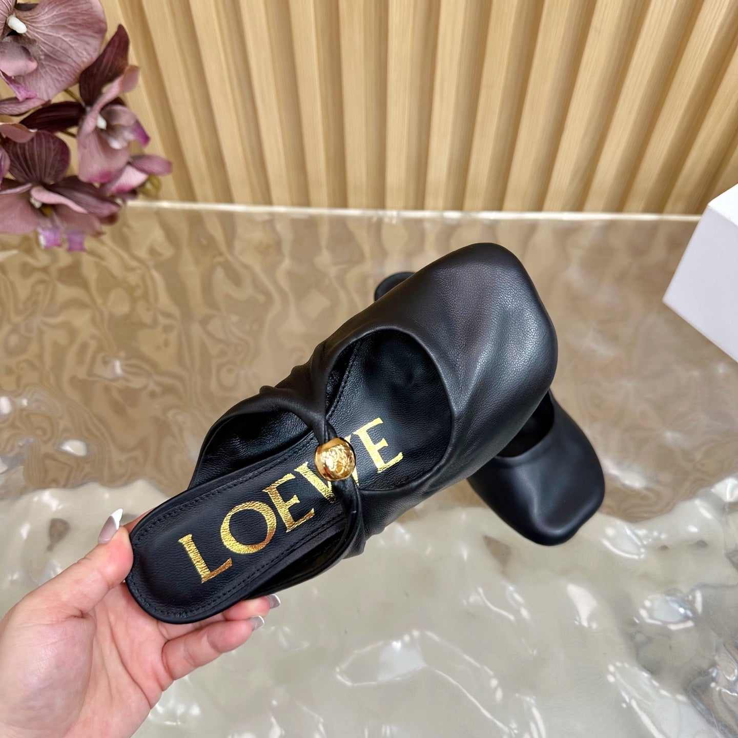 LOEWE 26S PEBBLE SOFT MULE IN BLACK LAMBSKIN GOLD HARDWARE