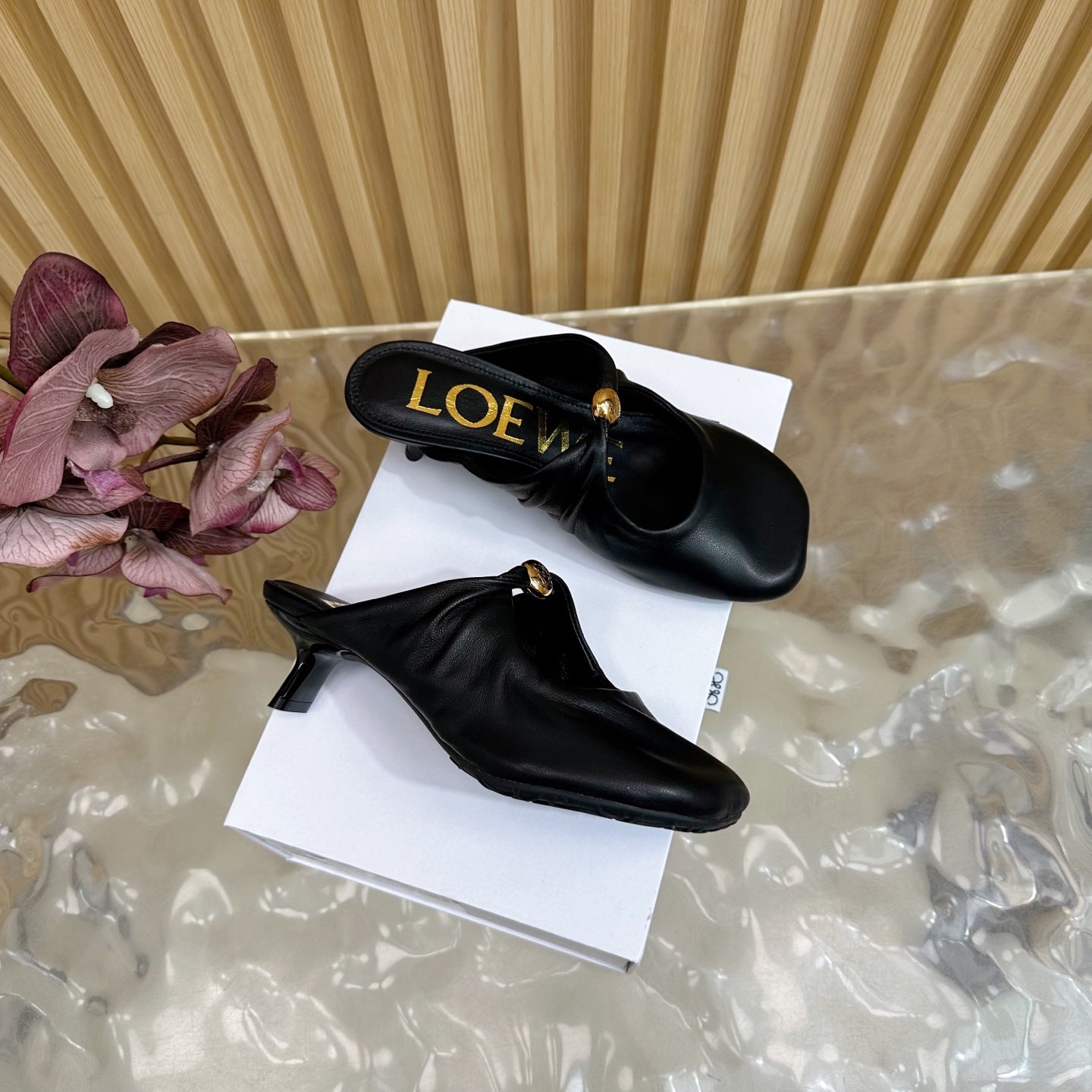 LOEWE 26S PEBBLE SOFT MULE IN BLACK LAMBSKIN GOLD HARDWARE