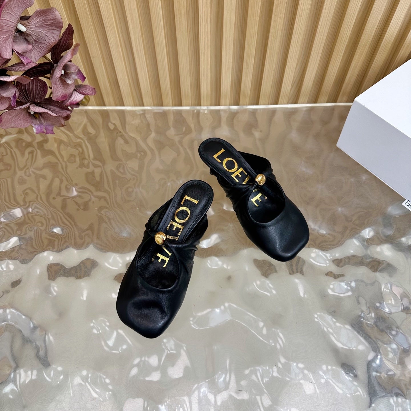 LOEWE 26S PEBBLE SOFT MULE IN BLACK LAMBSKIN GOLD HARDWARE