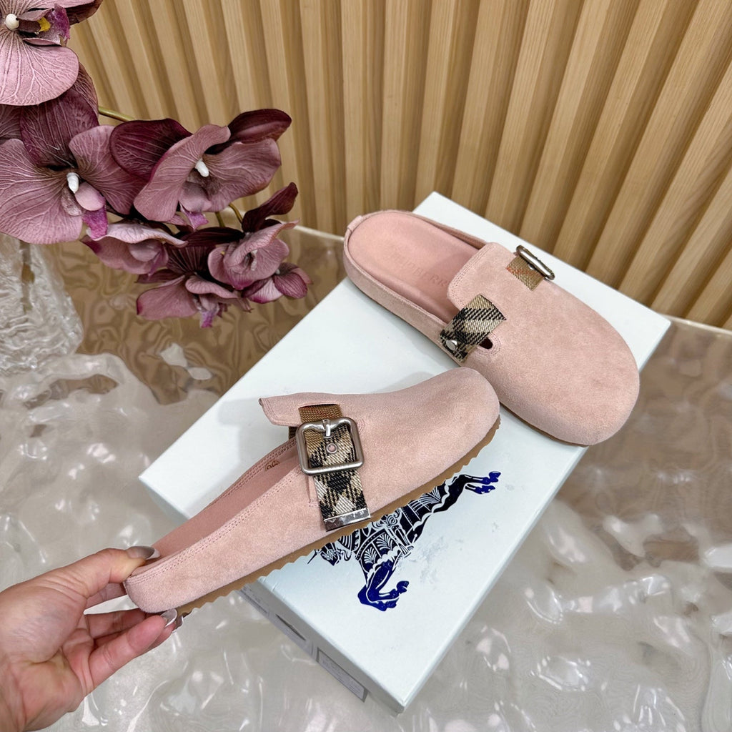 BURBERRY 26S BUCKLE MULES IN LIGHT PINK SUEDE