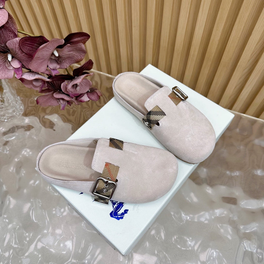 BURBERRY 26S BUCKLE MULES IN LIGHT BEIGE SUEDE