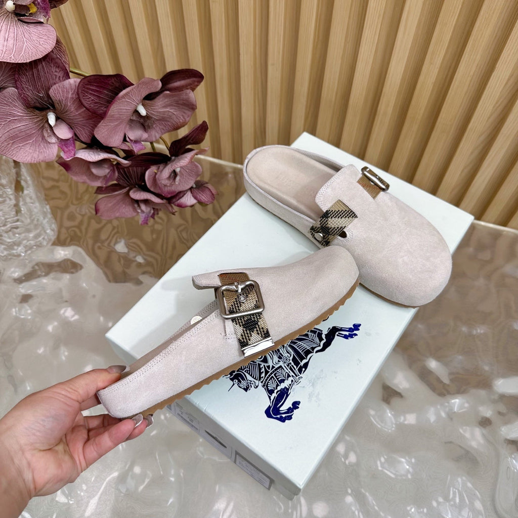 BURBERRY 26S BUCKLE MULES IN LIGHT BEIGE SUEDE