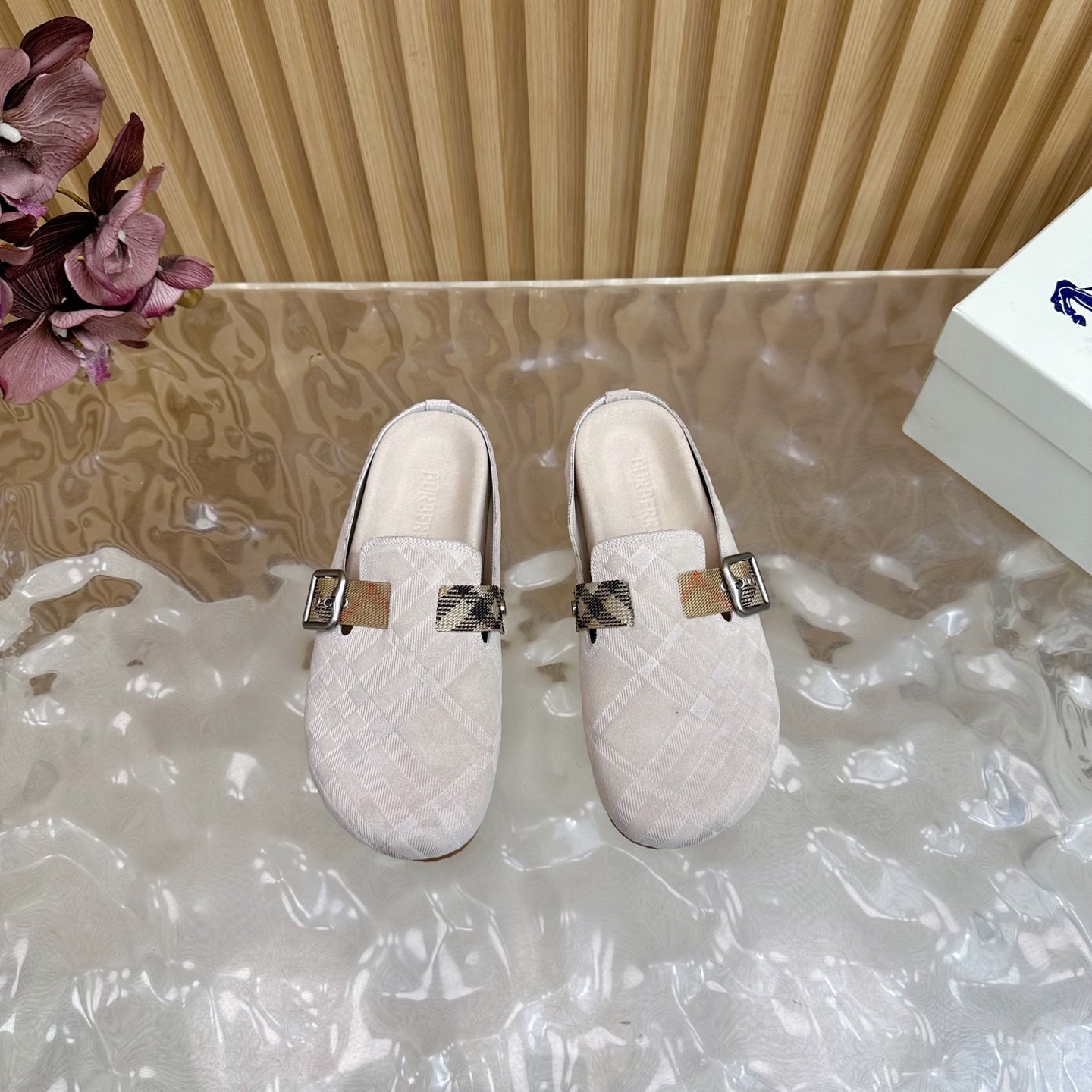 BURBERRY 26S PLAID BUCKLE MULES IN LIGHT BEIGE SUEDE