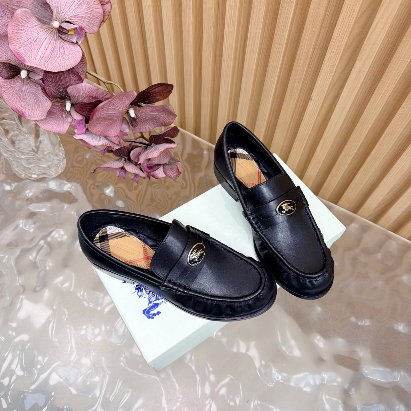 BURBERRY 26S LOAFERS IN BLACK CALFSKIN STYLE 14