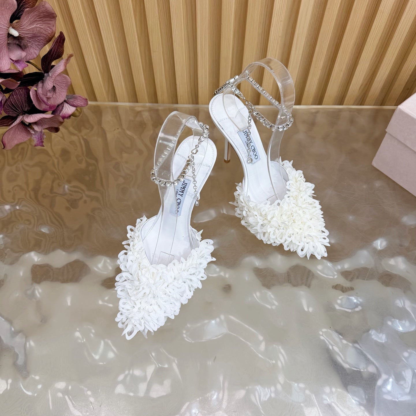 JIMMY CHOO 26S HIGH HEELS 100 MM IN WHITE FABRIC AND LAMBSKIN CRYSTAL STRAPS