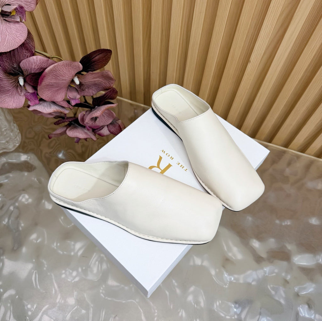 THE ROW 26S SQUARE TOE MULE FLATS IN IVORY WHITE CALFSKIN