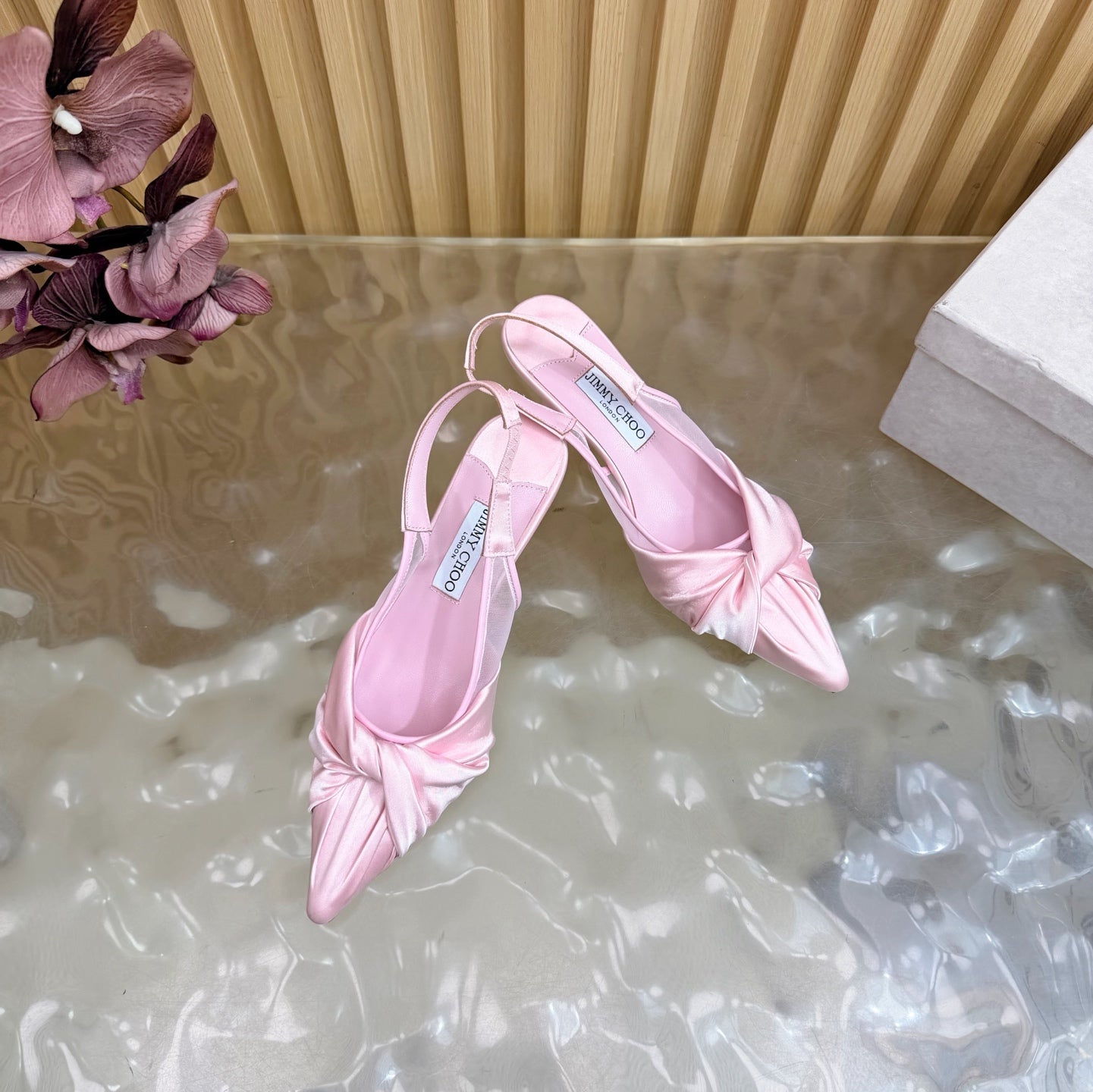 JIMMY CHOO 26S SLINGBACK HEELS 60 MM IN LIGHT PINK SATIN WITH KNOT DETAIL