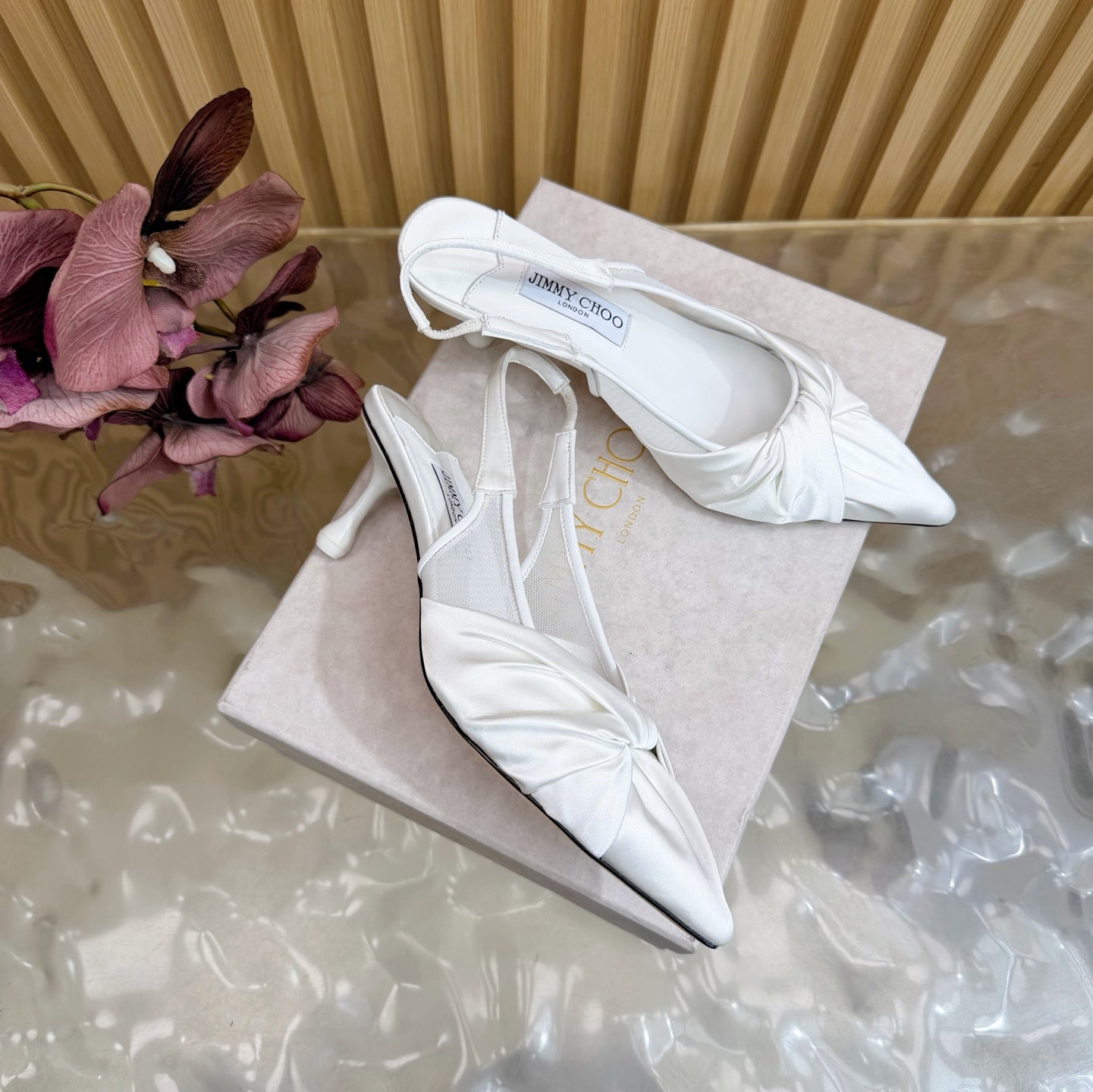 JIMMY CHOO 26S SLINGBACK HEELS 60 MM IN WHITE SATIN WITH KNOT DETAIL