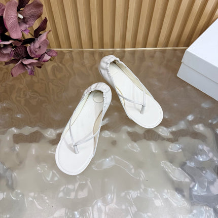 JACQUEMUS 26S THONG HEEL SANDALS 45 MM IN WHITE CALFSKIN