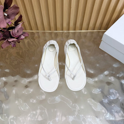 JACQUEMUS 26S THONG HEEL SANDALS 45 MM IN WHITE CALFSKIN