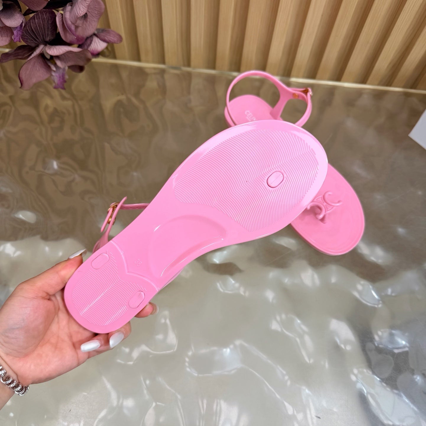 CELINE 26S TRIOMPHE JELLY THONG SANDALS IN PINK TPU GOLD HARDWARE
