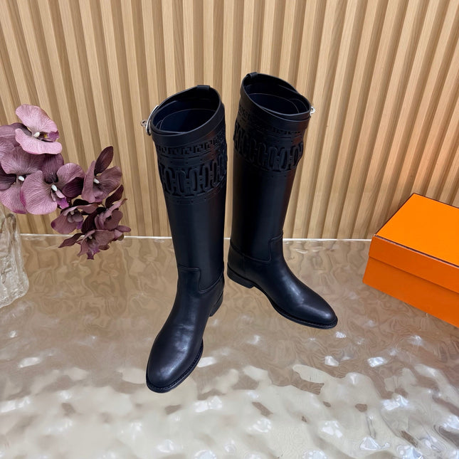 HM 26S PERFORATED HIGH-TOP BOOTS IN BLACK CALFSKIN