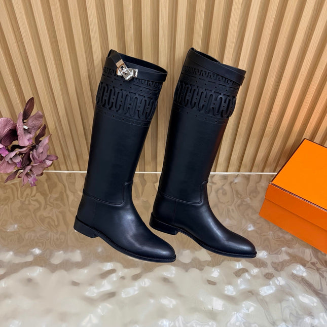 HM 26S PERFORATED HIGH-TOP BOOTS IN BLACK CALFSKIN