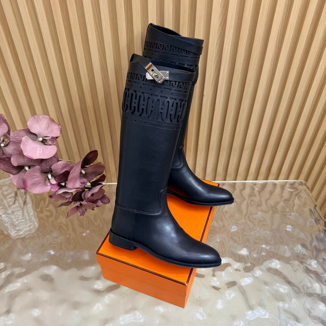 HM 26S PERFORATED HIGH-TOP BOOTS IN BLACK CALFSKIN