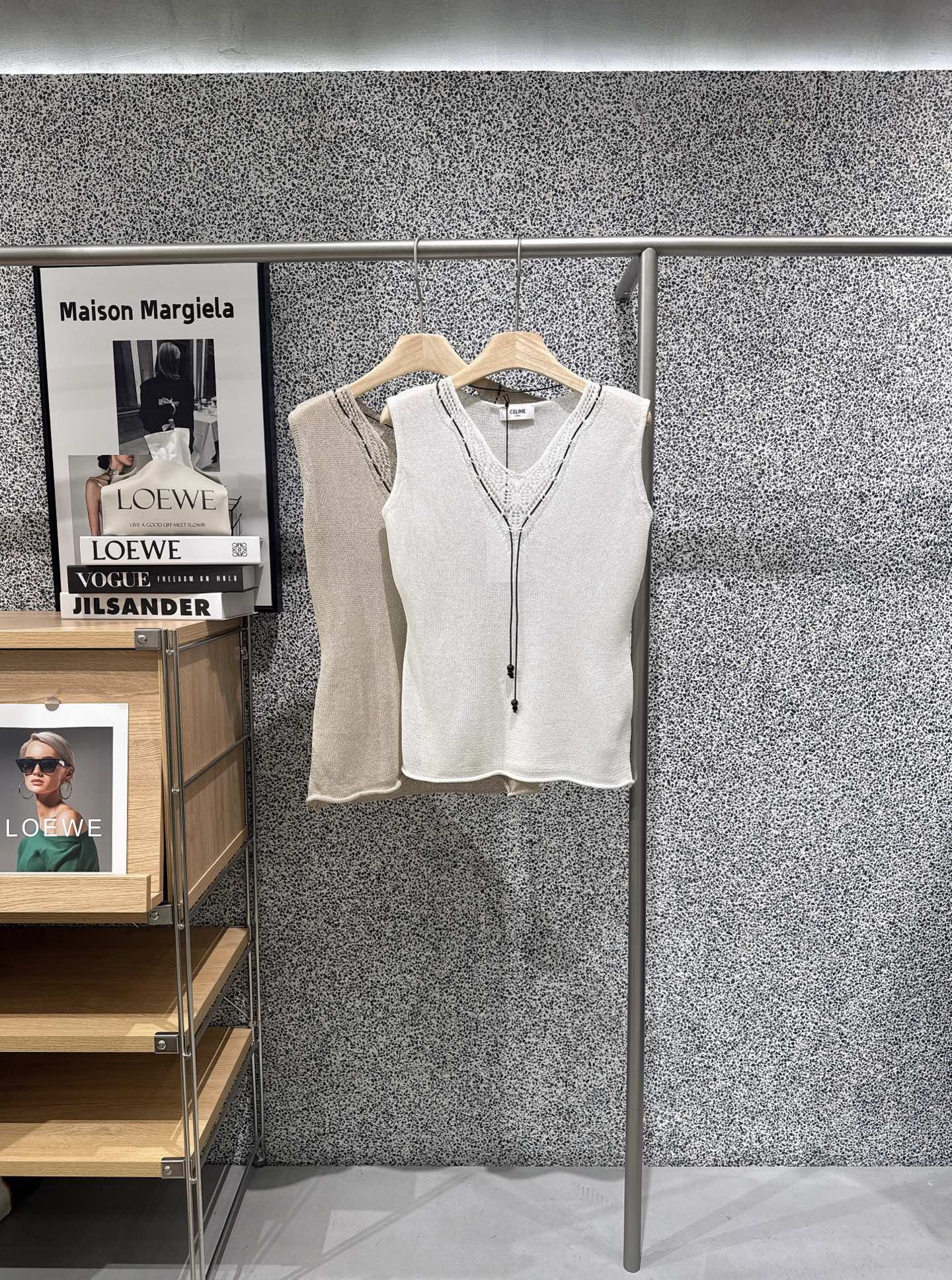 CELINE 26S SLEEVELESS KNIT TOP 461