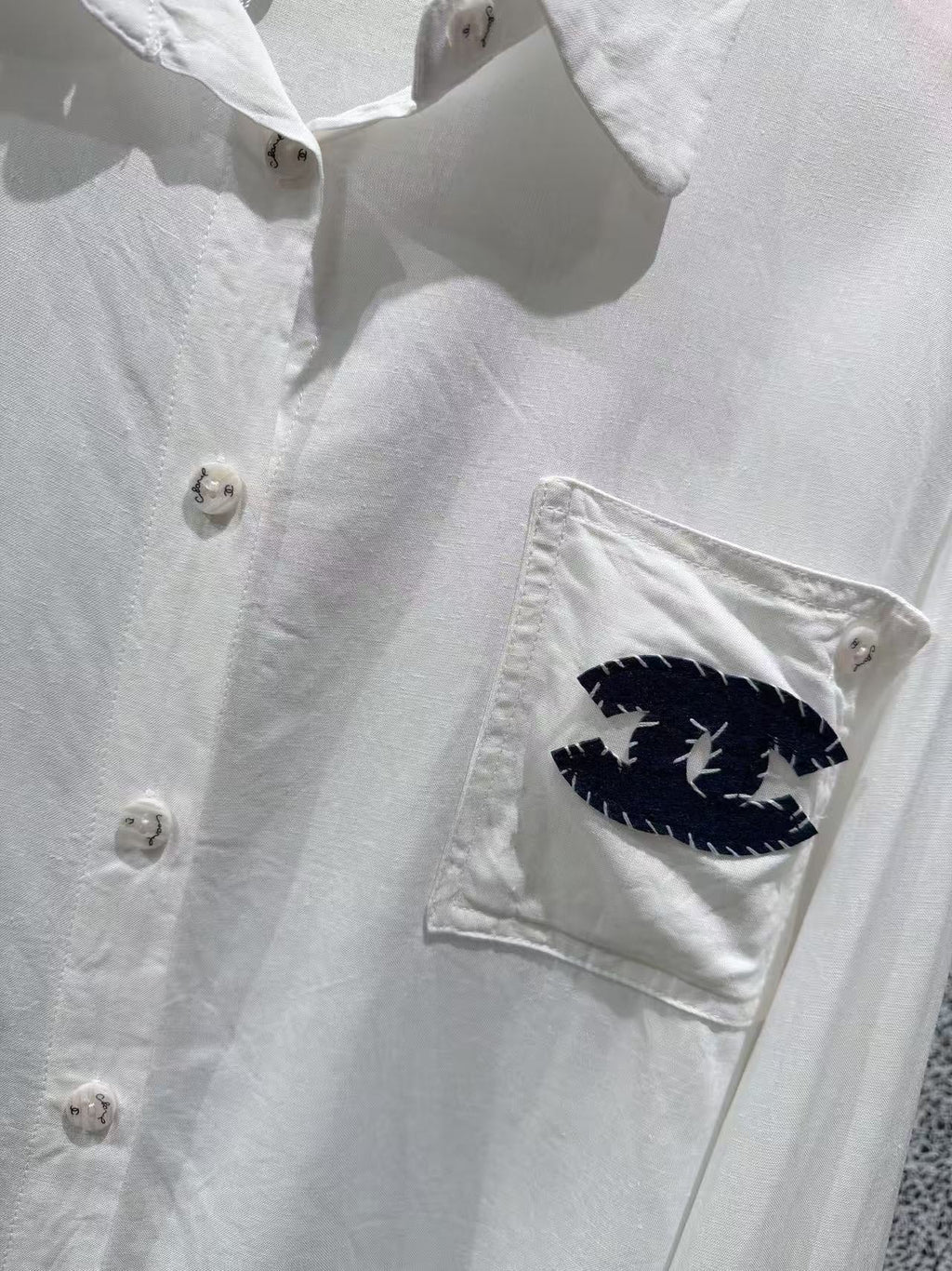 CHANEL 26S WHITE SHIRT 1395