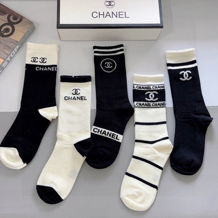 CHANEL 26S CREW SOCKS 408685 (1 BOX)