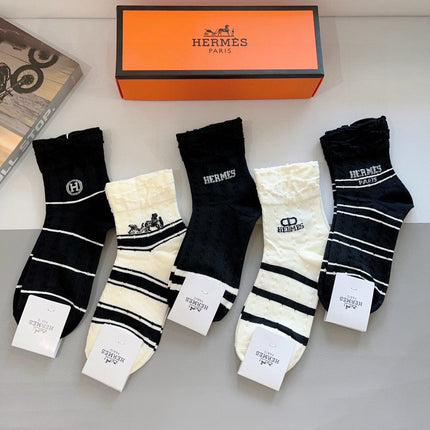 Collection image for: HERMES SOCKS
