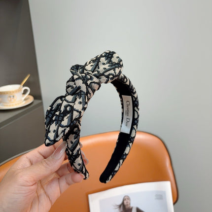 DIOR 26S HEADBAND IN BLACK AND WHITE FABRIC 494576