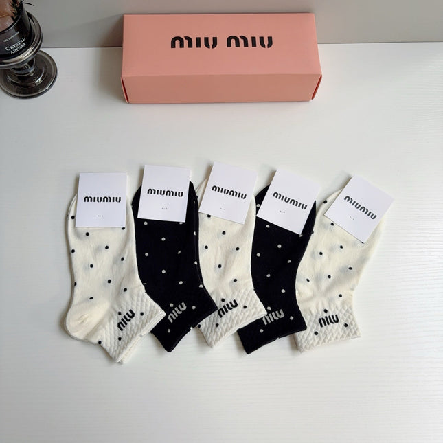 MIUMIU 26S ANKLE SOCKS 407149 (1 BOX)