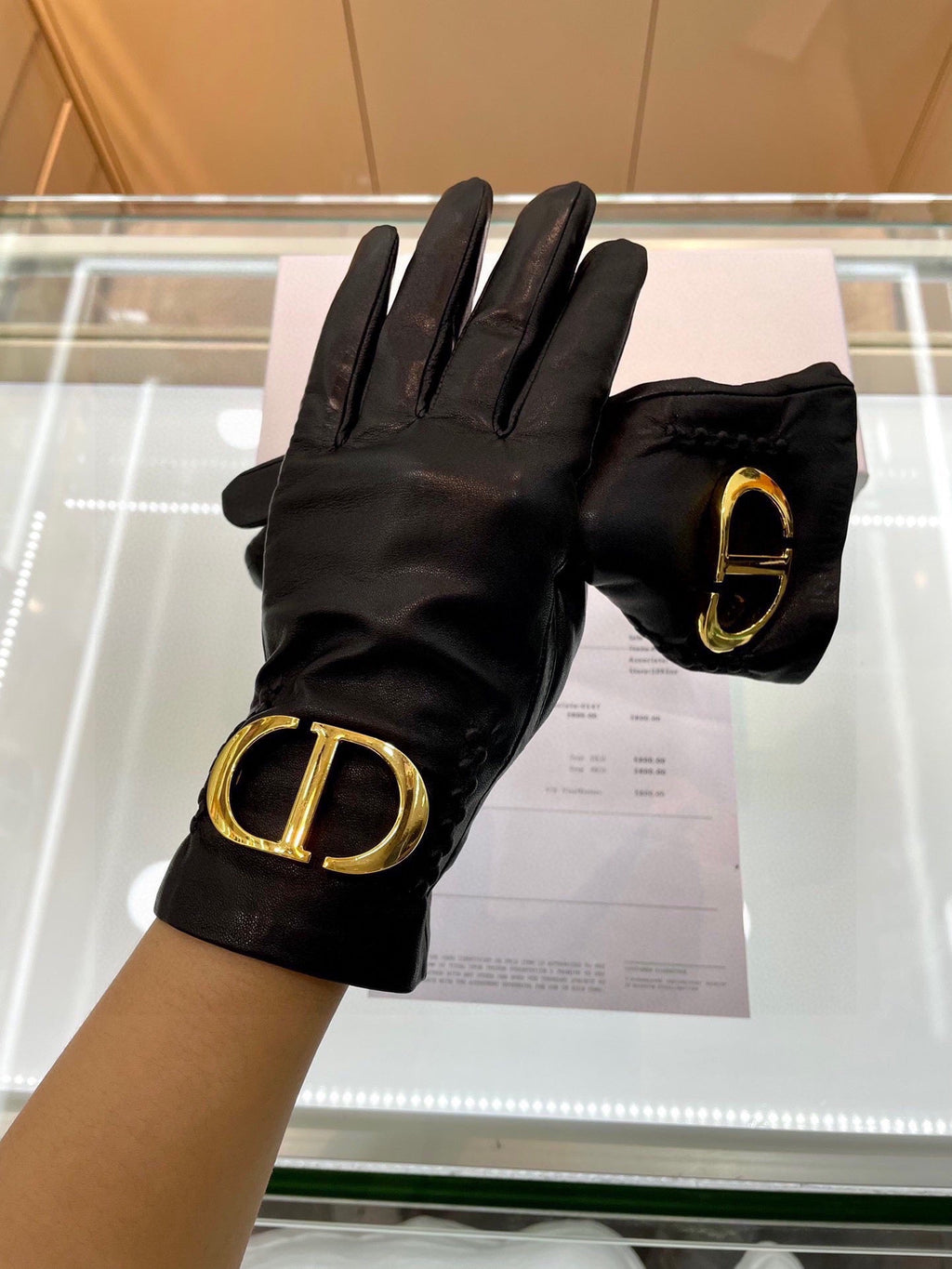 TOUCHSCREEN GLOVES IN BLACK GOATSKIN 444463
