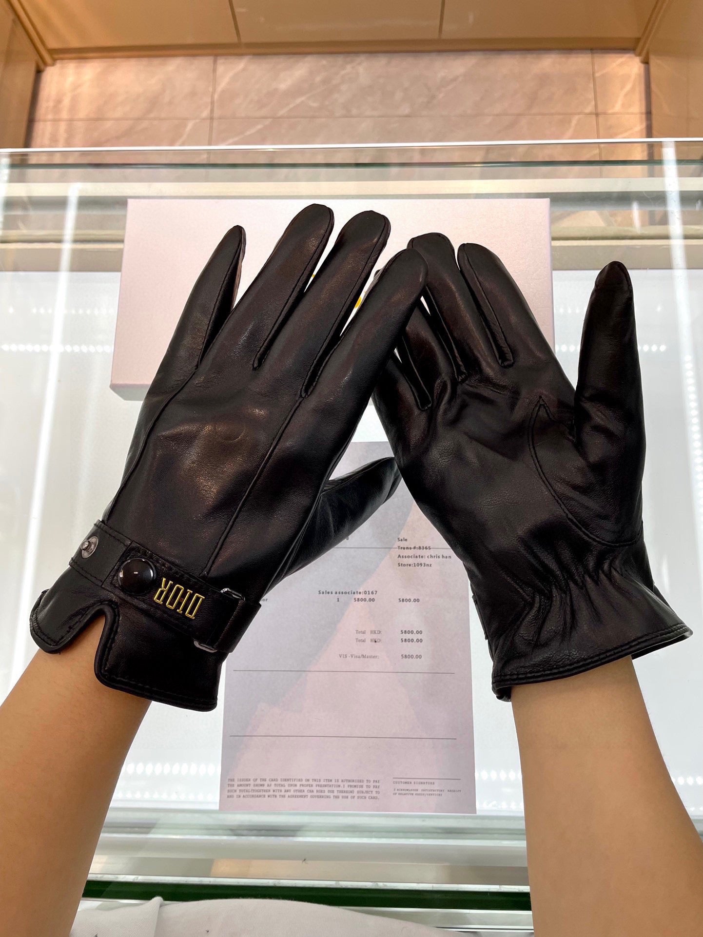 GLOVES IN BLACK LAMBSKIN AND WOOL LINING 465059
