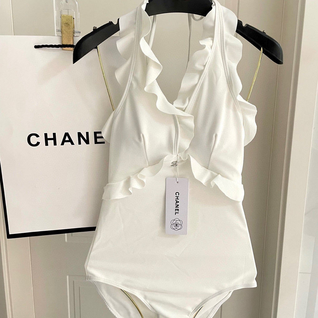 CC BIKINI SWIMSUIT SET WHITE AND RUFFLED TRIM 622179