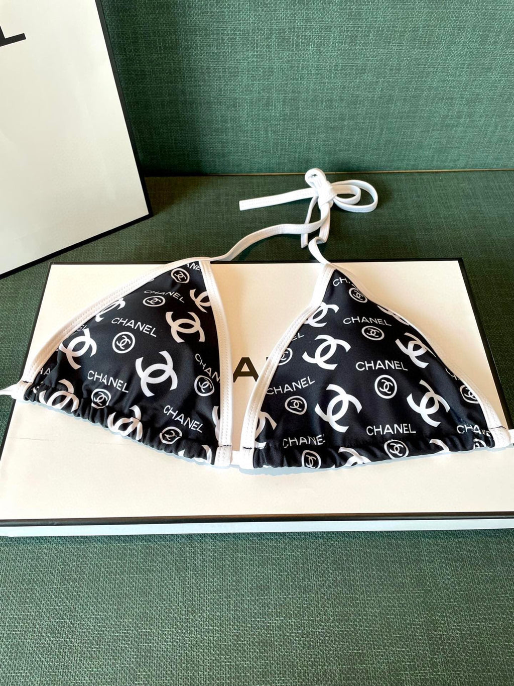 BIKINI SWIMSUIT IN BLACK AND WHITE AND PRINTED 627825