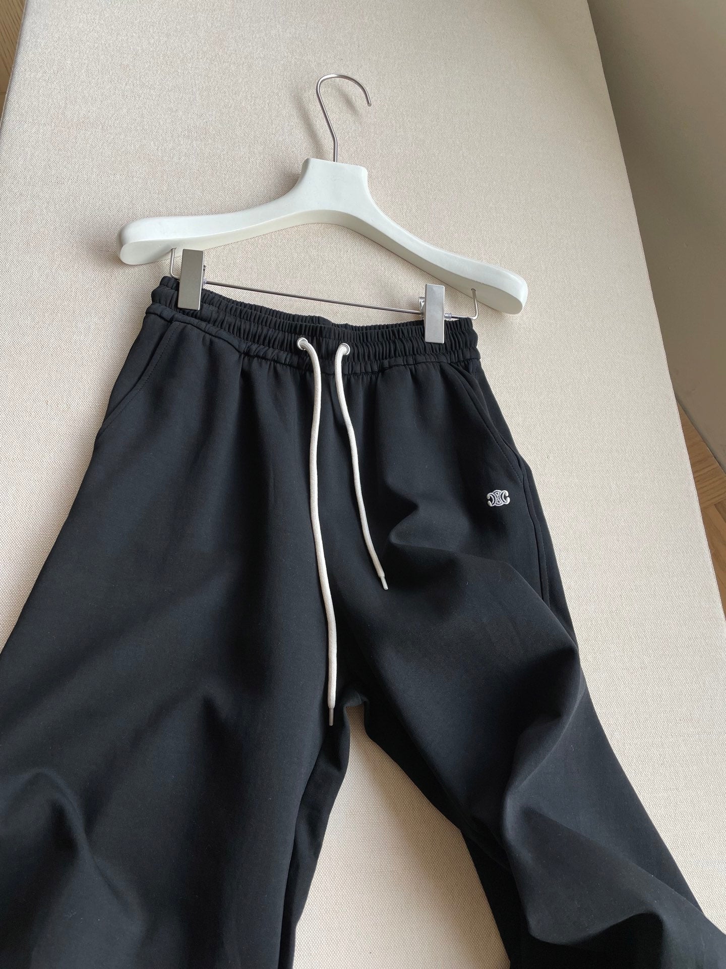 CELINE 26S HIGH-WAIST WIDE-LEG PANTS 437