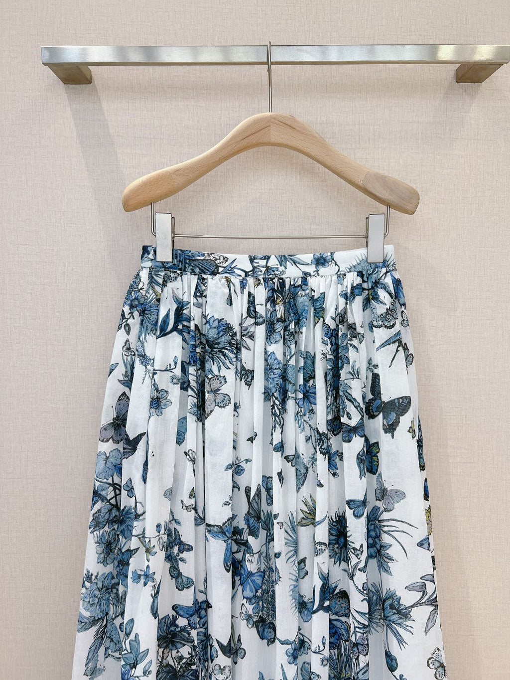 DIOR 26S KNEE-LENGTH SKIRT 1102
