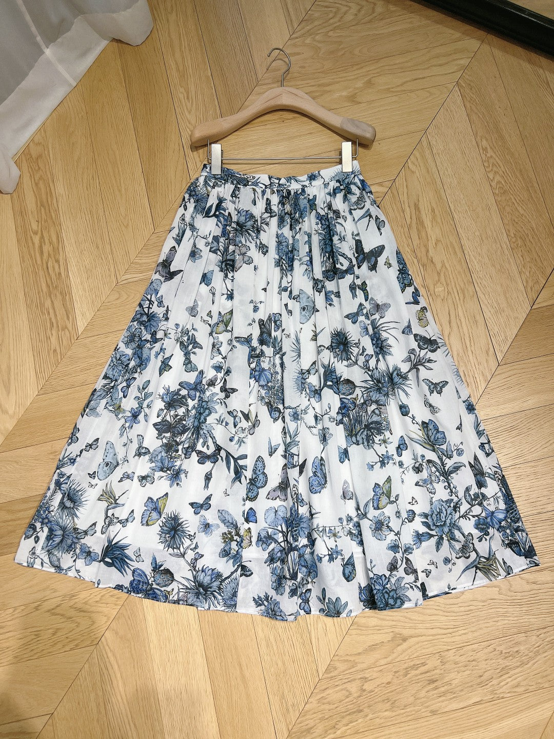 DIOR 26S KNEE-LENGTH SKIRT 1102