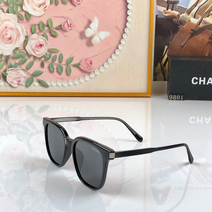 CHANEL 26S SQUARE-FRAME SUNGLASSES IN BLACK ACETATE 408399