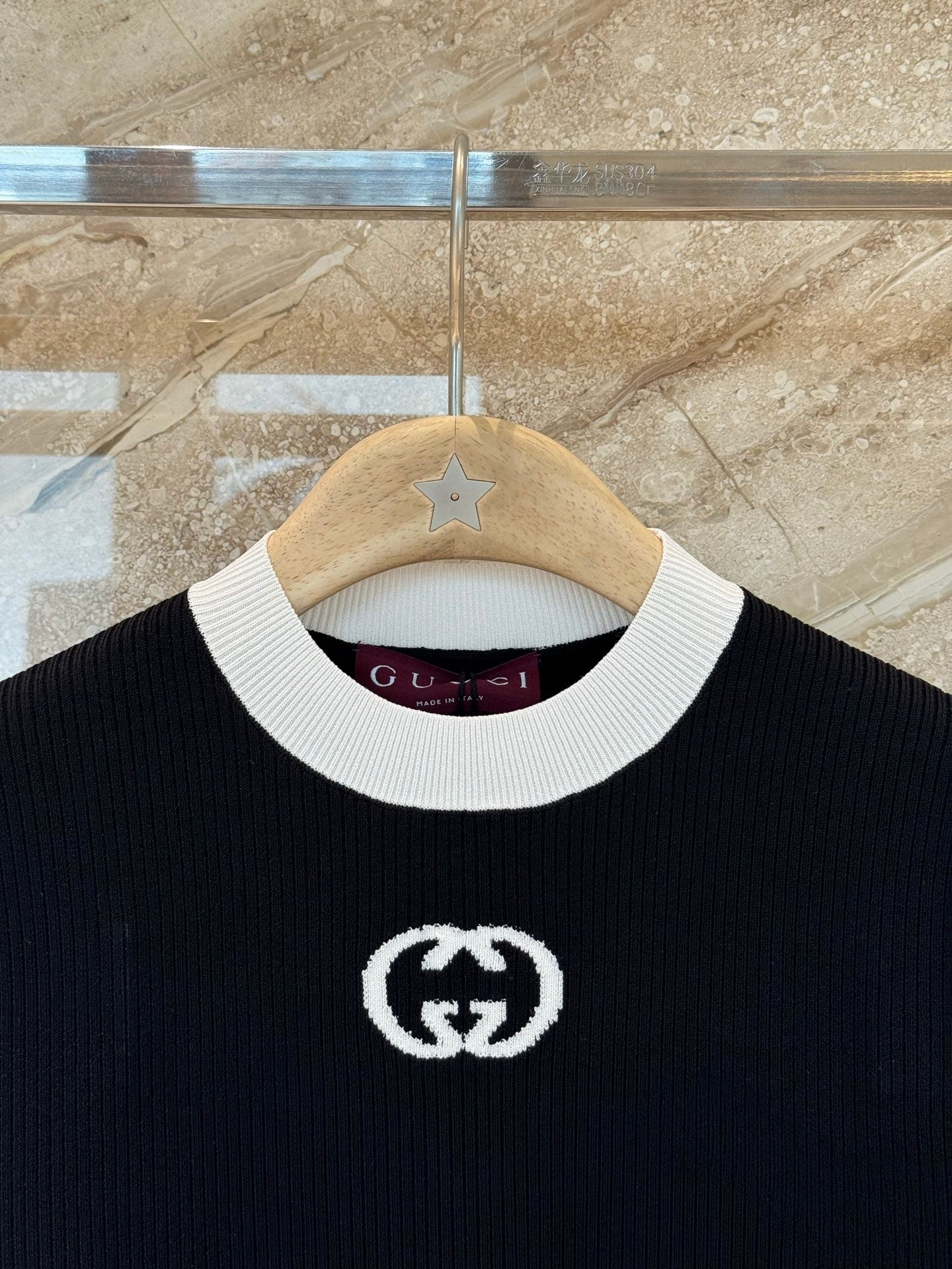 GUCCI 26S SHORT-SLEEVE SWEATER 72