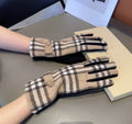 LINED GLOVES IN CAMEL BEIGE AND BLACK WOOL 453711