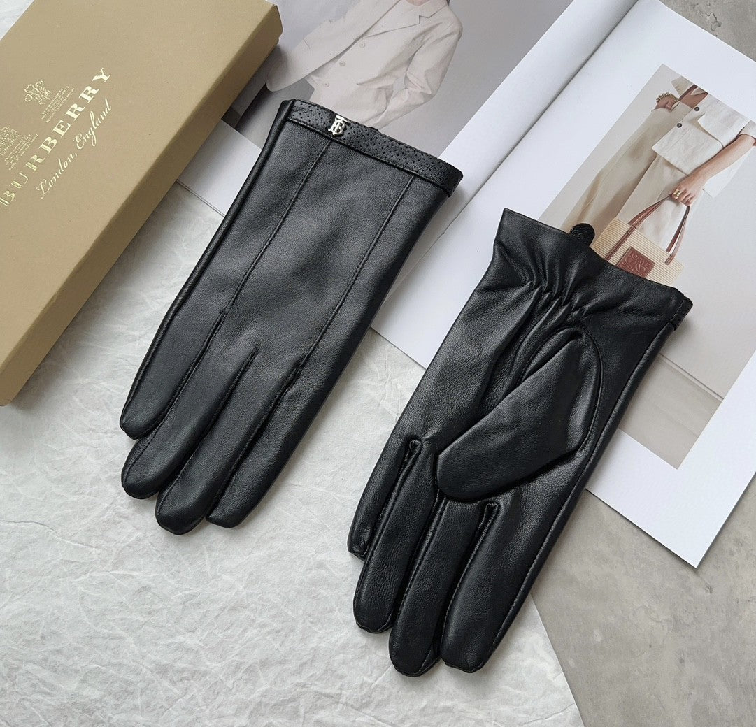 GLOVES IN BLACK LAMBSKIN 439186