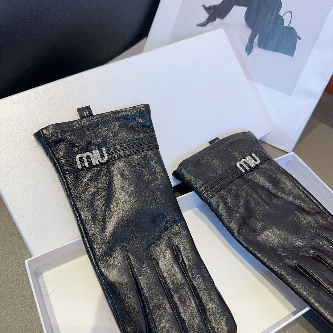 GLOVES IN BLACK SHEEPSKIN 463893