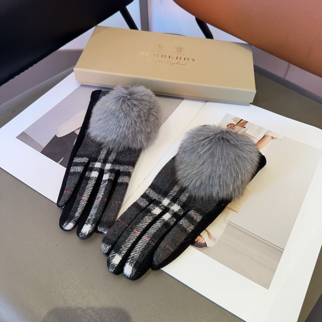 GLOVES IN BLACK MIX WHITE WOOL 465020