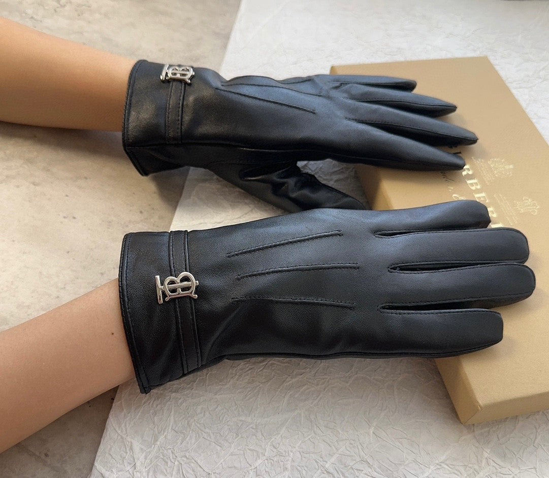 GLOVES IN BLACK LAMBSKIN 467987