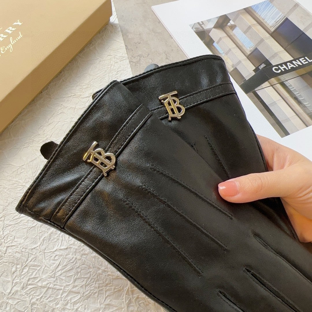 GLOVES IN BLACK LAMBSKIN 467987