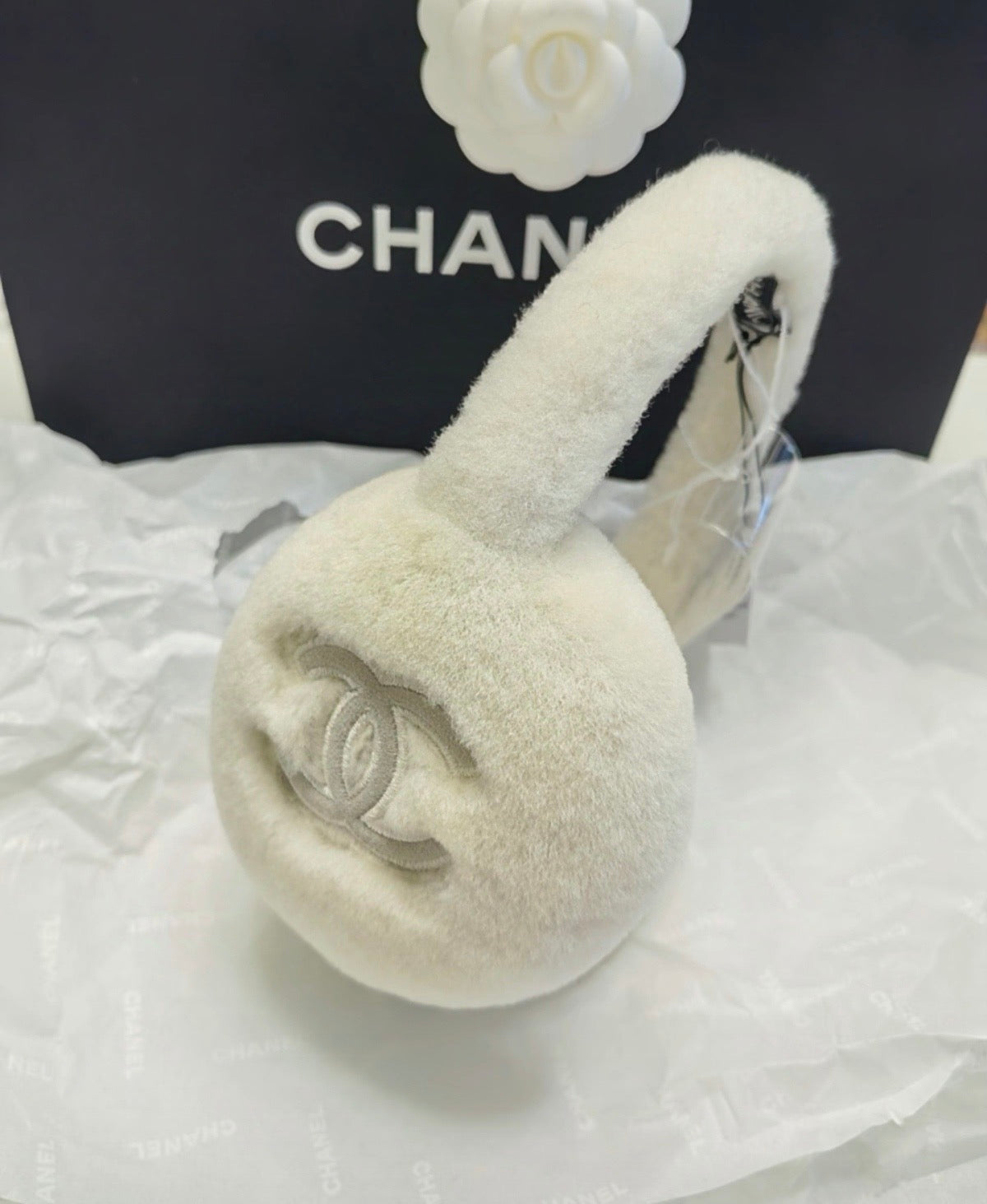CHANEL 25S SKI EARMUFFS 928760