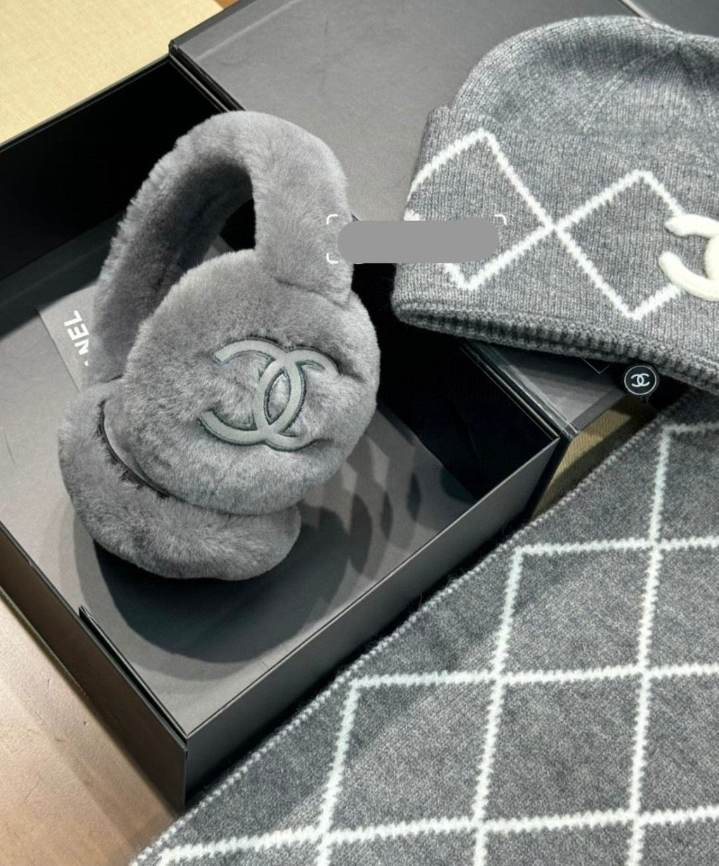 CHANEL 25S SKI EARMUFFS 928762