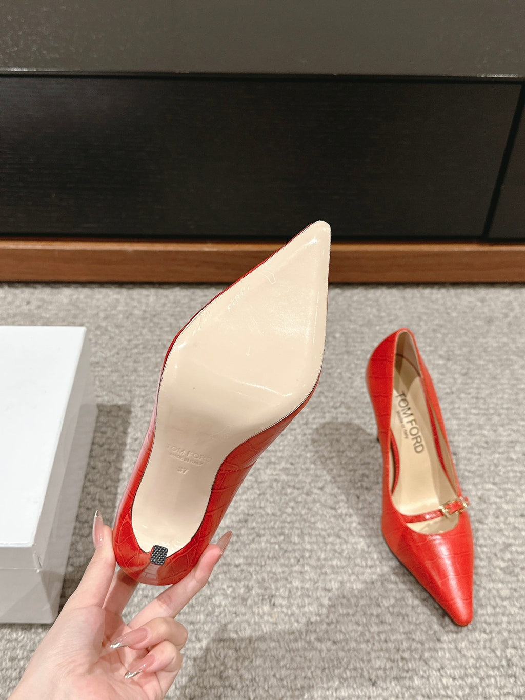 HIGH HEEL 10 CM IN CHERRY RED CROCODILE LEATHER