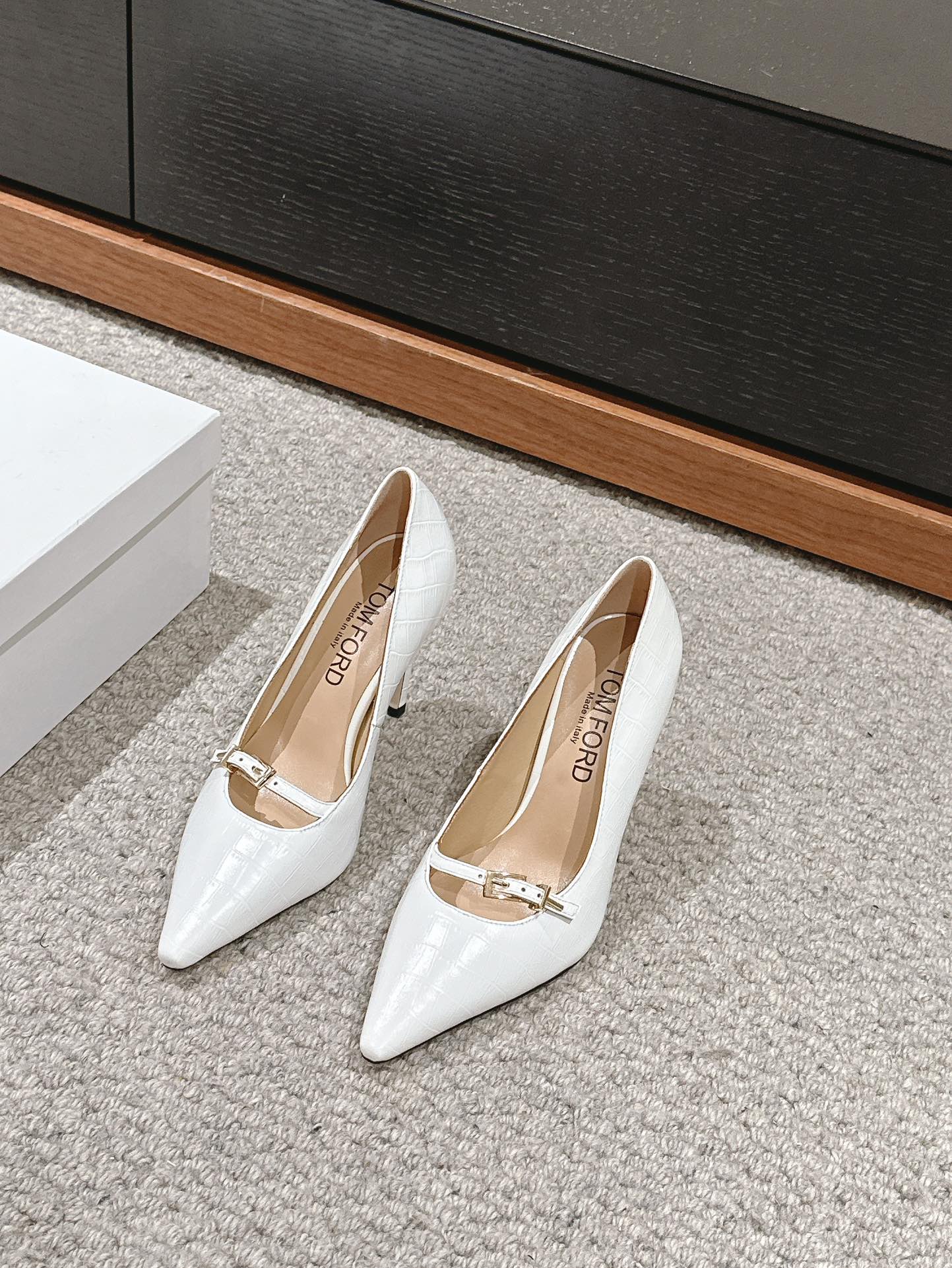 HIGH HEEL 10 CM IN WHITE CROCODILE LEATHER