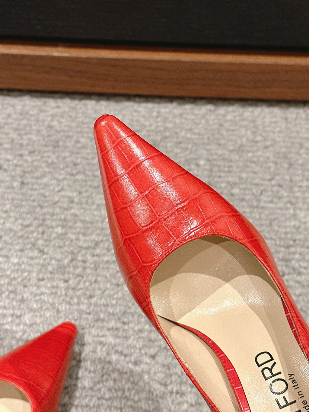 STAMPED CROCODILE LEATHER ANGELINA PUMP CHERRY RED