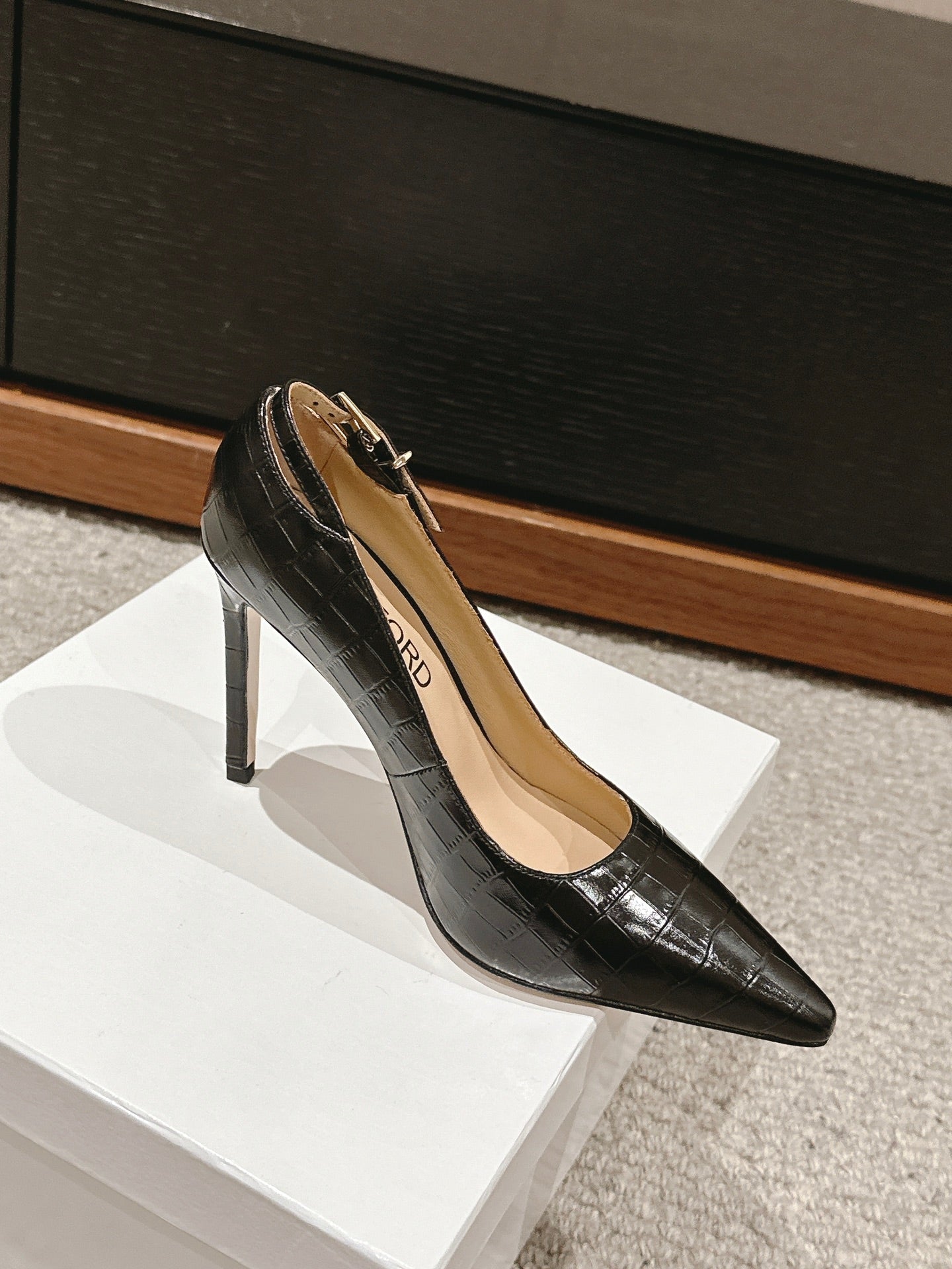 STAMPED CROCODILE LEATHER ANGELINA PUMP BLACK