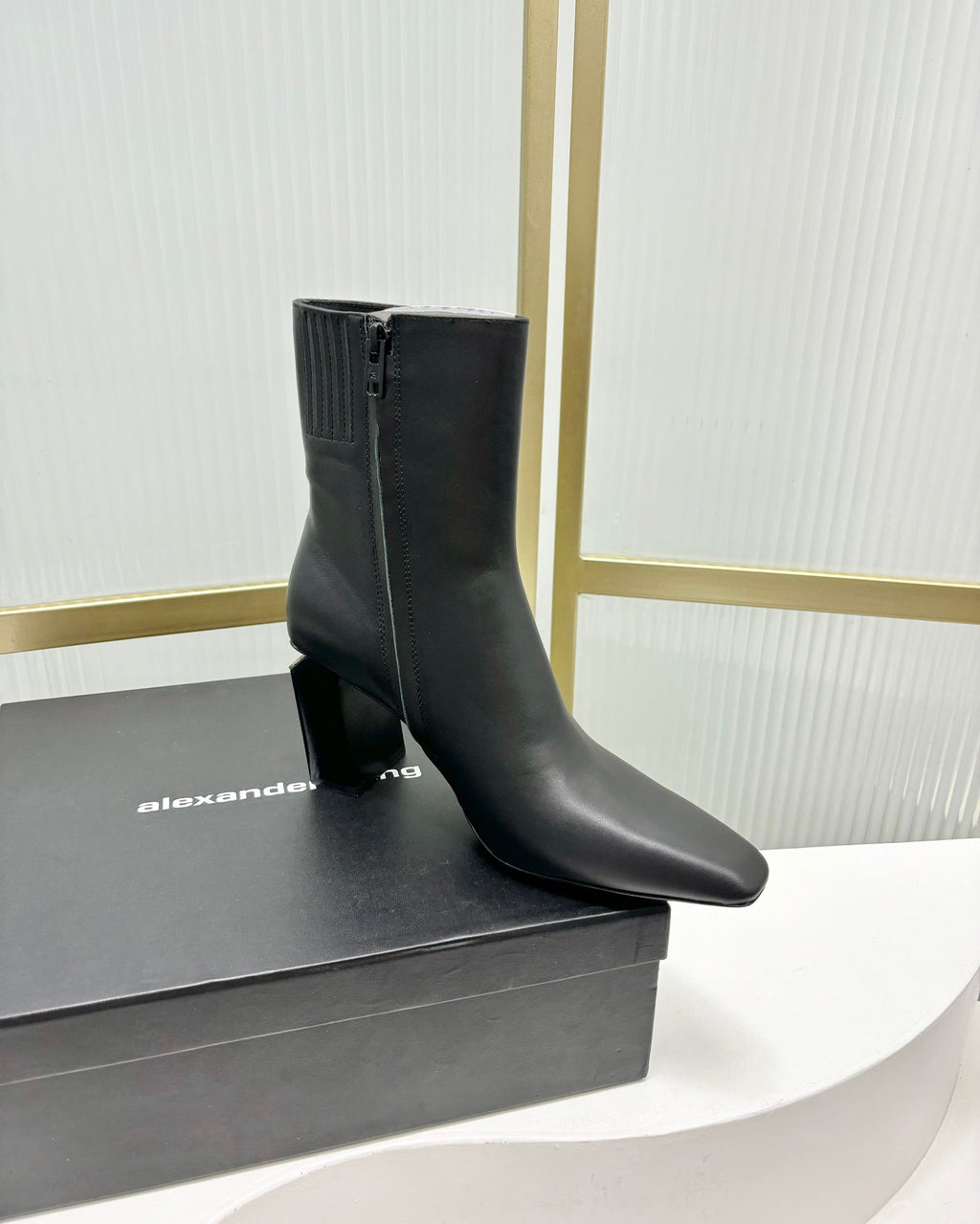 TONI 85MM ANKLE BOOT IN BLACK CALFSKIN